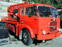 wrecker1.jpg (10296 Byte)