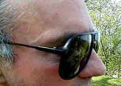 c011.jpg (11371 Byte)