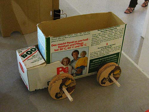 ding66a_fluxus.jpg (32738 Byte)