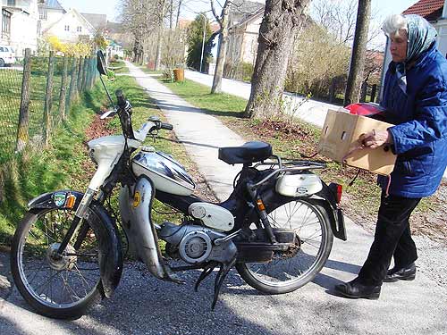 puch301b.jpg (52998 Byte)