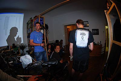 note02g.jpg (20990 Byte)