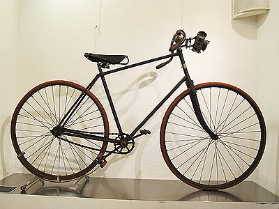 log644d.jpg (39102 Byte)