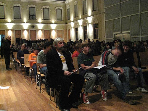 event09dok2.jpg (44978 Byte)