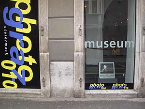 page01.jpg (14910 Byte)