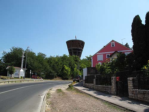 page01d.jpg (29501 Byte)